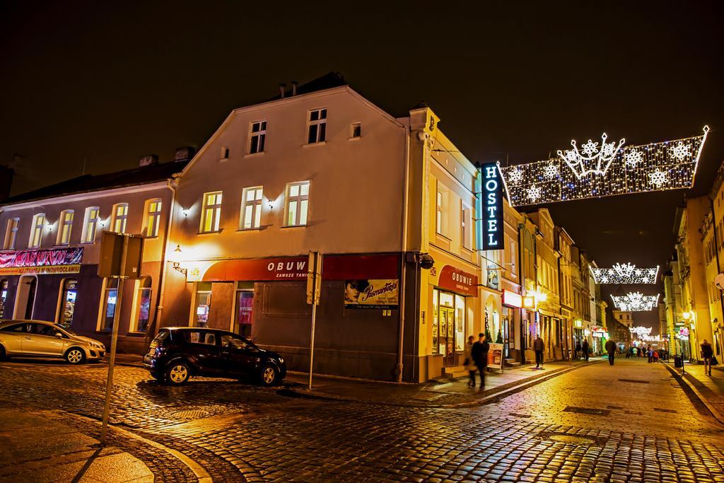 Lew Hostel Inowrocław Exteriör bild