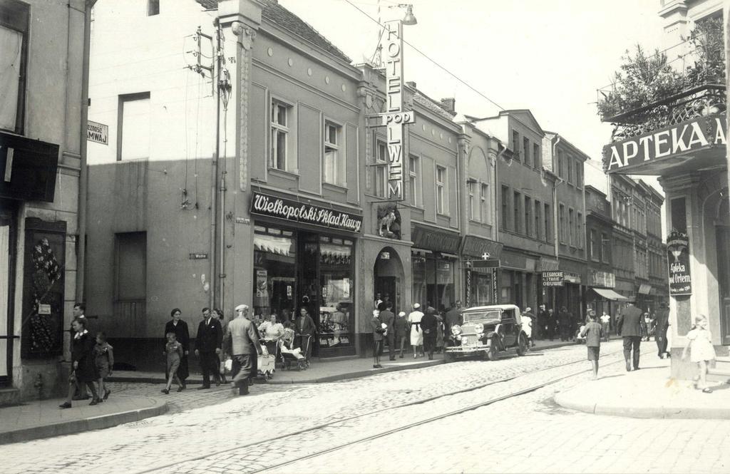 Lew Hostel Inowrocław Exteriör bild