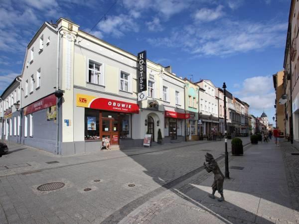 Lew Hostel Inowrocław Exteriör bild