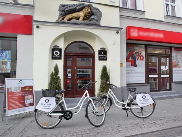 Lew Hostel Inowrocław Exteriör bild