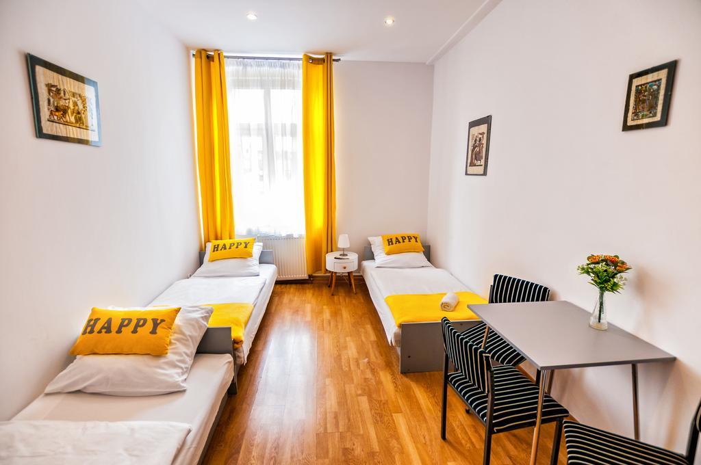 Lew Hostel Inowrocław Exteriör bild